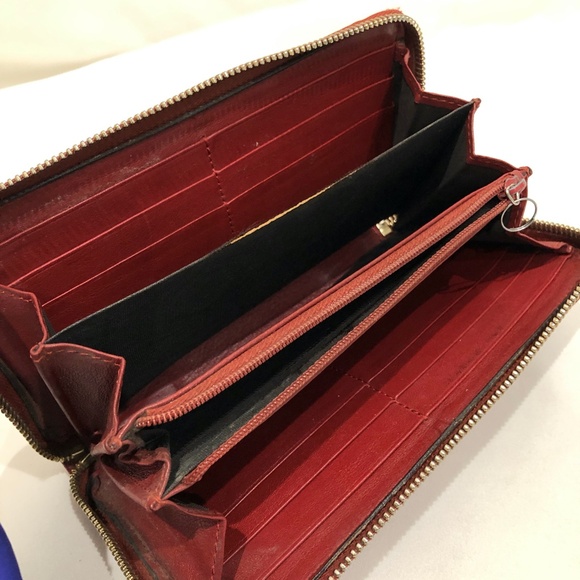 Gucci Red Enamel Zip Around Long Wallet Sku#84182 (gently used,zipper pull miss) - Picture 8 of 13